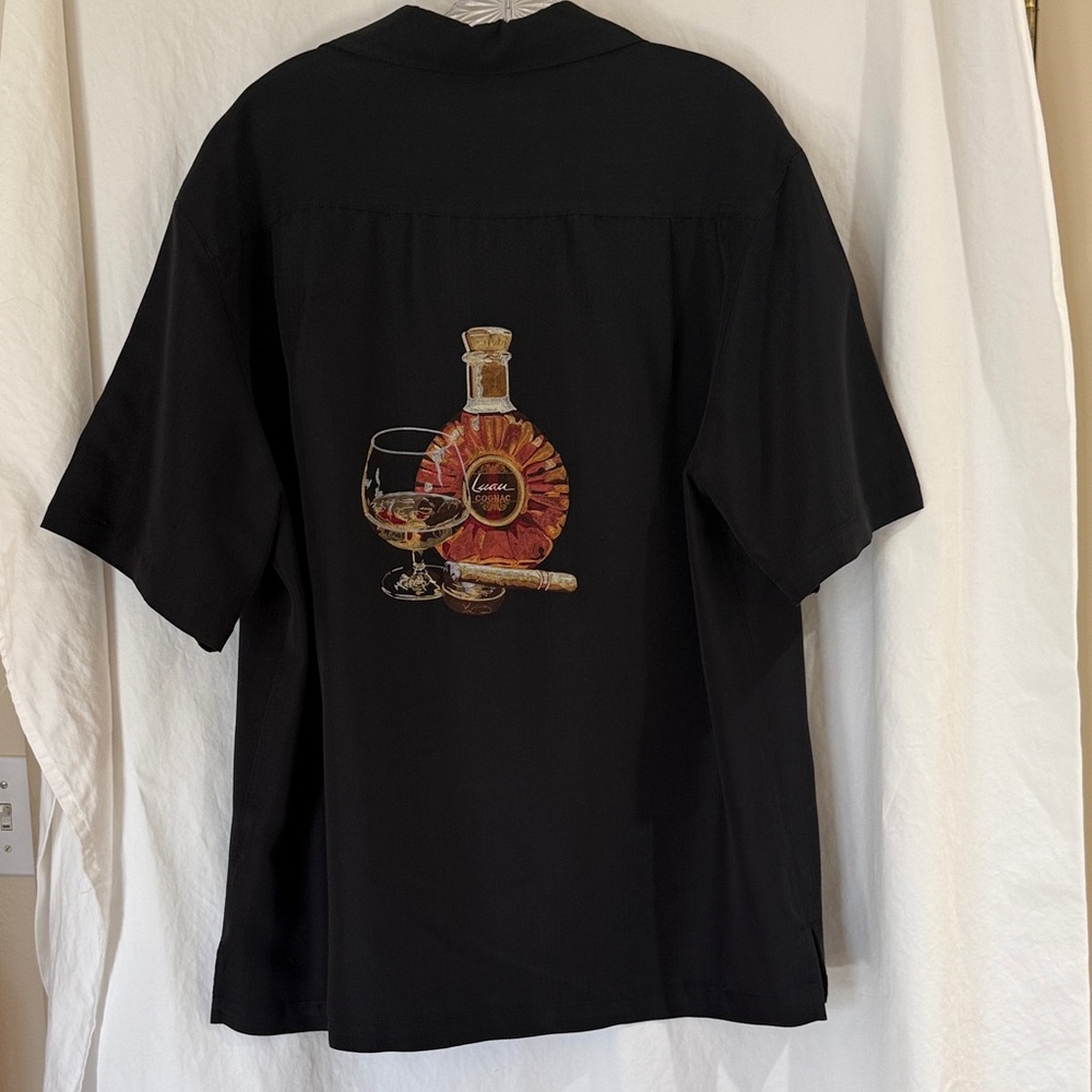 Caribbean Men's Black Casual Button Down Shirt with embroidered back SZ L